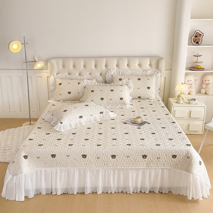91家纺网 家纺一手货源 找家纺 （总）宜凡家纺2025新款雪纺花边印花夹棉床盖三件套