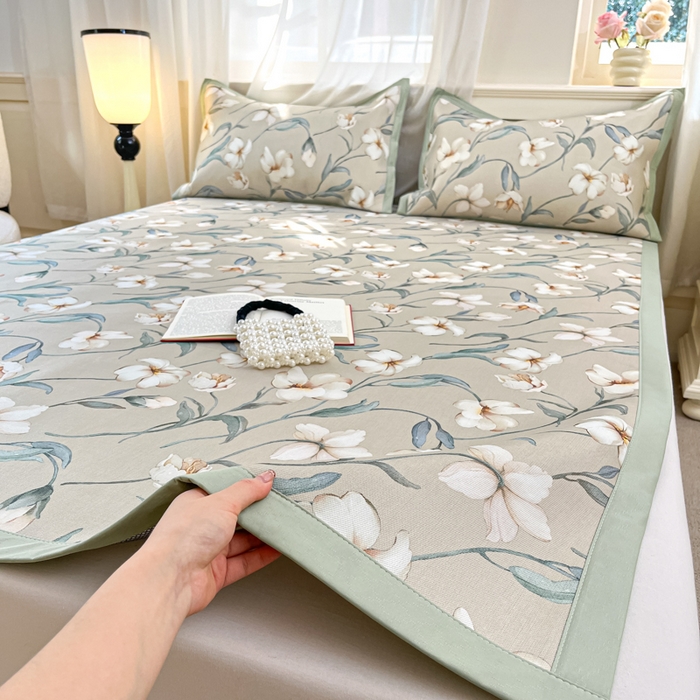 91家纺网 家纺一手货源 找家纺 绒艺席业 2025新款600D冰丝印花数码印花冰藤席赫本风系列 后花园