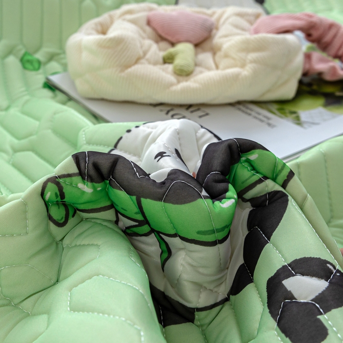 91家纺网 家纺一手货源 找家纺 默忆 2025新款凉感丝印花乳胶凉席 开心熊猫