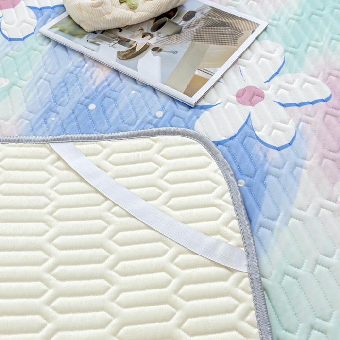 91家纺网 家纺一手货源 找家纺 默忆 2025新款凉感丝印花乳胶凉席 七彩世界