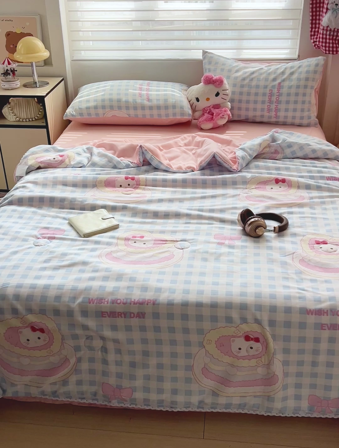 91家纺网 家纺一手货源 找家纺 妖妖家纺2025新款糯糯夏凉被四件套夏凉被空调被 蛋糕猫