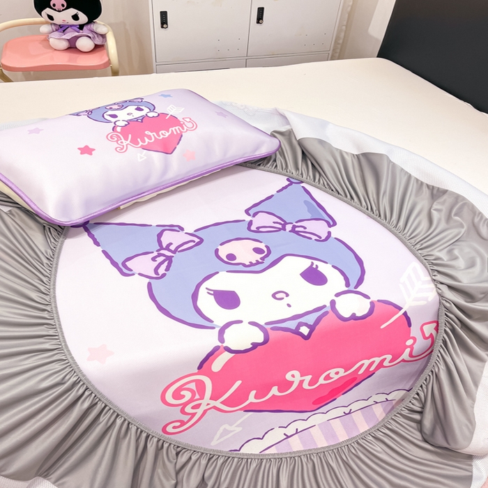 91家纺网 家纺一手货源 找家纺 暮思家居 2025新款正版授权A类大版数码印花三丽鸥可机洗1200D冰丝凉席可组合针织棉夏被四件套床笠款 床笠款-爱心库洛米