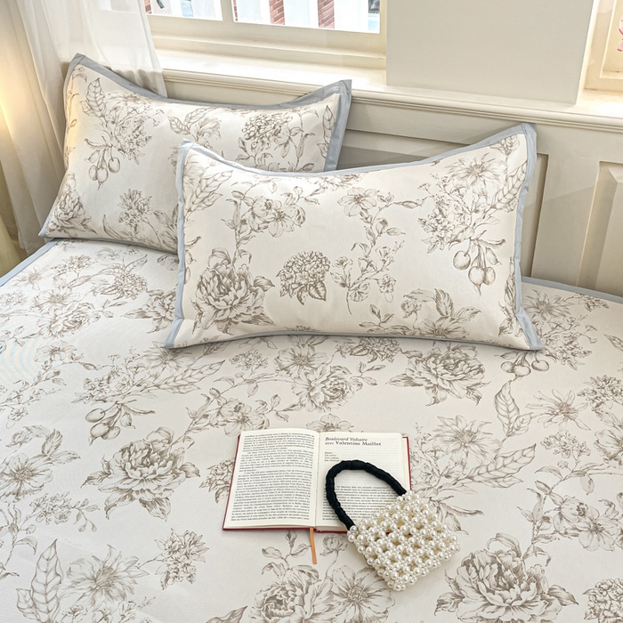 91家纺网 家纺一手货源 找家纺 绒艺席业 2025新款600D冰丝印花数码印花冰藤席赫本风系列 春风吹