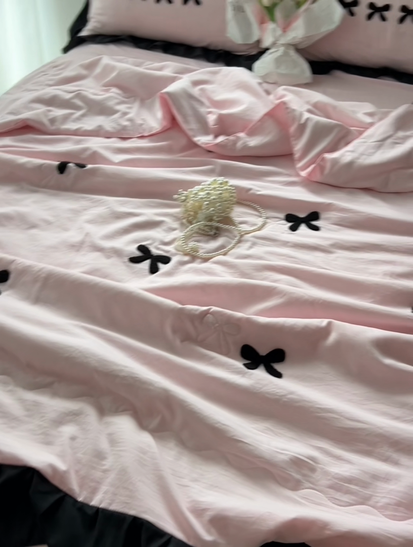 91家纺网 家纺一手货源 找家纺 （总）子钦2025新款法式毛巾绣花边单夏被夏被四件套-洛可可