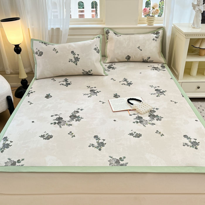 91家纺网 家纺一手货源 找家纺 绒艺席业 2025新款600D冰丝印花数码印花冰藤席赫本风系列 苑叶