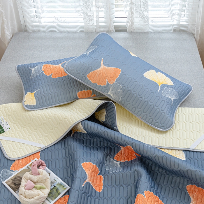 91家纺网 家纺一手货源 找家纺 默忆 2025新款凉感丝印花乳胶凉席 秋风落叶