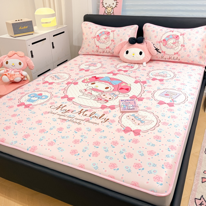 91家纺网 家纺一手货源 找家纺 暮思家居 2025新款正版授权A类大版数码印花三丽鸥可机洗1200D冰丝凉席可组合针织棉夏被四件套床笠款 床笠款-花园美乐蒂