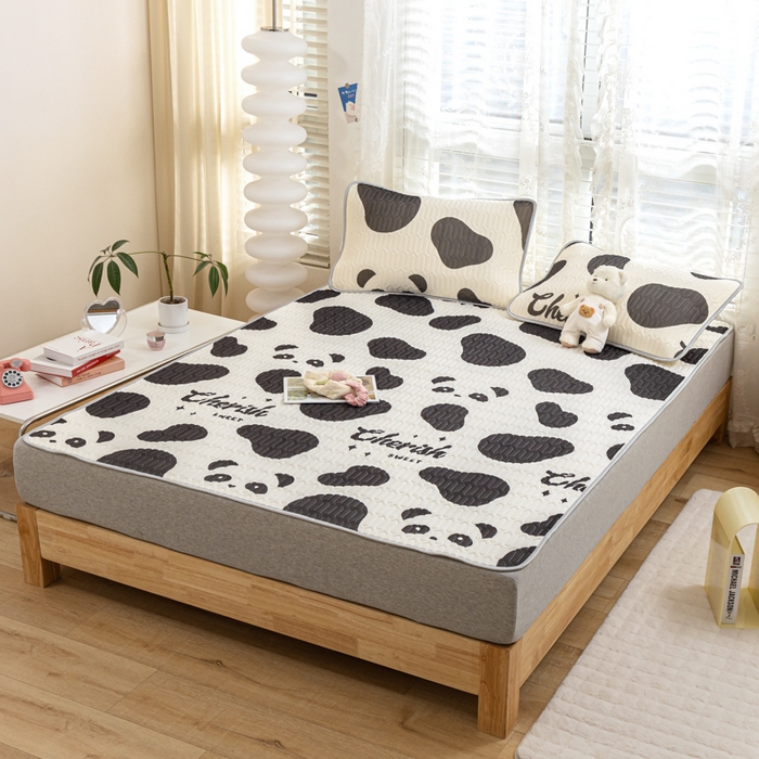 91家纺网 家纺一手货源 找家纺 默忆 2025新款凉感丝印花乳胶凉席 快乐熊猫