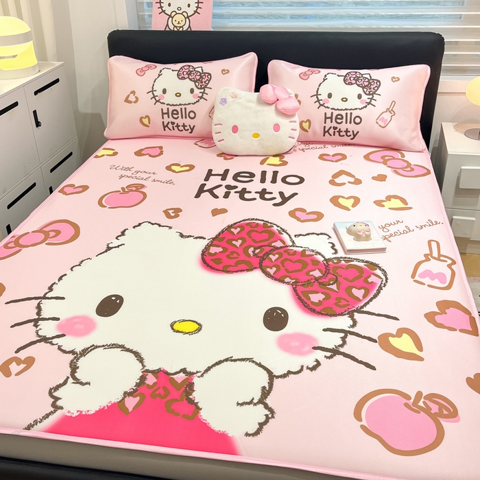 91家纺网 家纺一手货源 找家纺 暮思家居 2025新款正版授权A类大版数码印花三丽鸥可机洗1200D冰丝凉席可组合针织棉夏被四件套床笠款 床笠款-豹纹KT猫