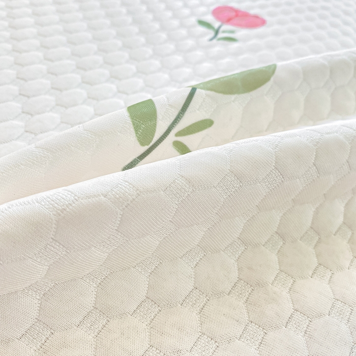 91家纺网 家纺一手货源 找家纺 康纳利2025新款A类冰豆豆床裙款凉席夏被四件套凉感丝空调被送买家秀 花间兔