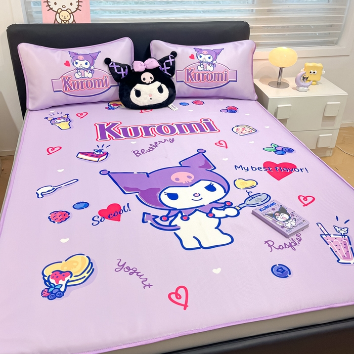 91家纺网 家纺一手货源 找家纺 暮思家居 2025新款正版授权A类大版数码印花三丽鸥可机洗1200D冰丝凉席可组合针织棉夏被四件套床笠款 床笠款-蓝莓库洛米