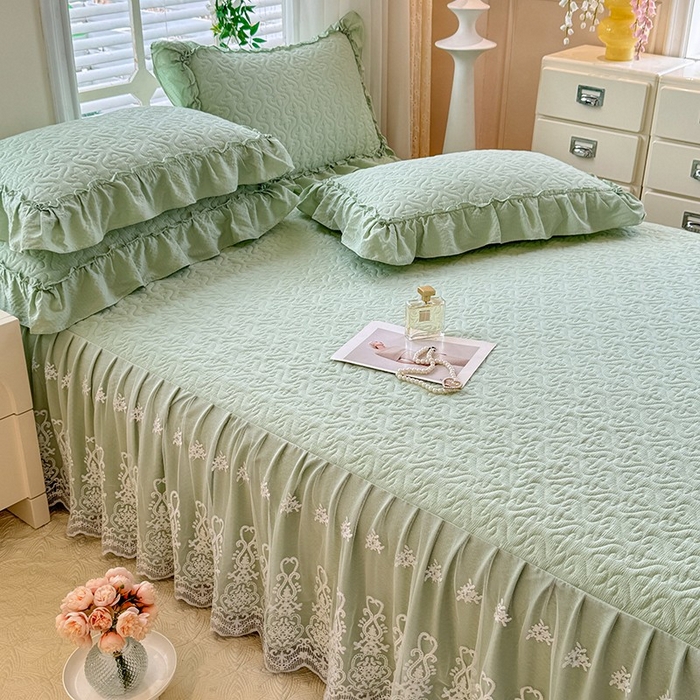 91家纺网 家纺一手货源 找家纺 花香四季家纺 2025新款夹棉绗缝床裙单件三件套法式四件套套件蕾丝公主风 绿色