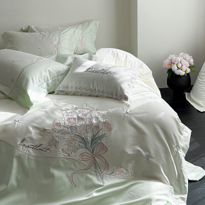 91家纺网 家纺一手货源 找家纺 优悦生活馆 2025新款全棉新疆长绒棉四件套-鸢尾花畔 控价 鸢尾花畔-夏至绿