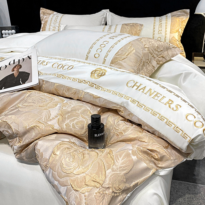 91家纺网 家纺一手货源 找家纺 富宁2025新款浮雕金丝提花刺绣四件套-恋花 清冷白