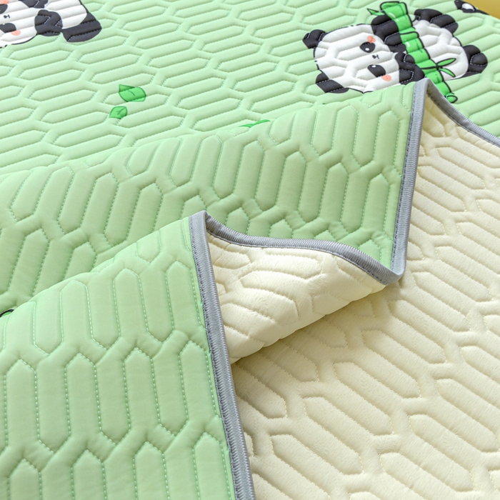 91家纺网 家纺一手货源 找家纺 默忆 2025新款凉感丝印花乳胶凉席 开心熊猫