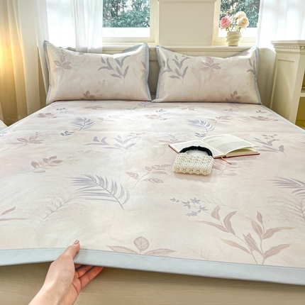 绒艺席业 2025新款600D冰丝印花数码印花冰藤席赫本风系列 花影晚风