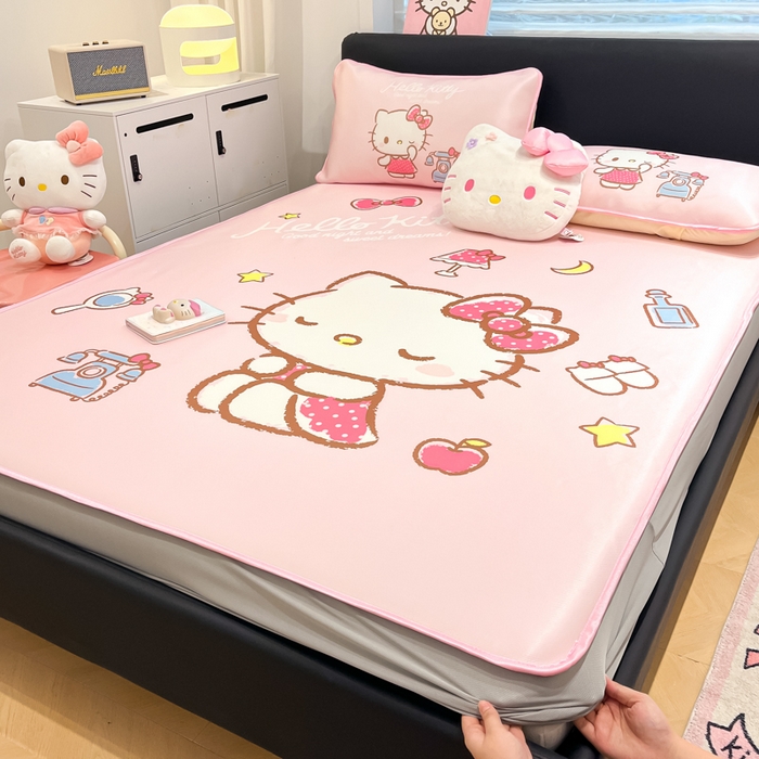 91家纺网 家纺一手货源 找家纺 暮思家居 2025新款正版授权A类大版数码印花三丽鸥可机洗1200D冰丝凉席可组合针织棉夏被四件套床笠款 床笠款-晚安KT