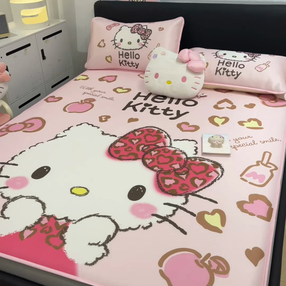 91家纺网 家纺一手货源 找家纺 暮思家居 2025新款正版授权A类大版数码印花三丽鸥可机洗1200D冰丝凉席可组合针织棉夏被四件套床笠款 床笠款-豹纹KT猫