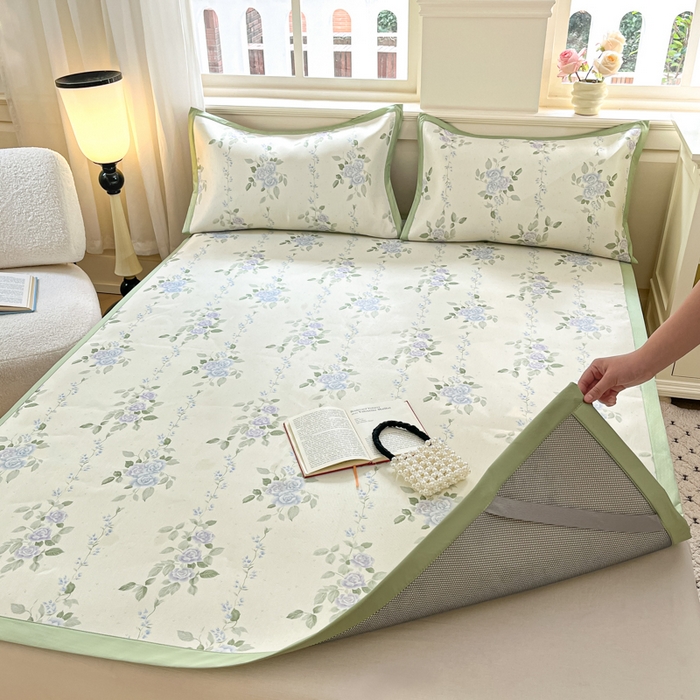 91家纺网 家纺一手货源 找家纺 绒艺席业 2025新款600D冰丝印花数码印花冰藤席赫本风系列 蔓野