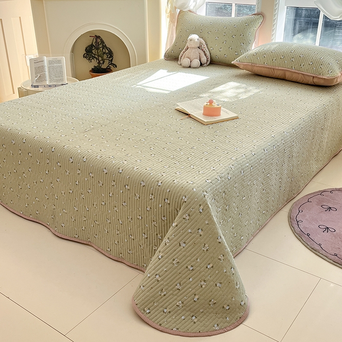 91家纺网 家纺一手货源 找家纺 贝扬思家纺 2025新款云感双层纱7A抗菌夏被四件套系列 茶野