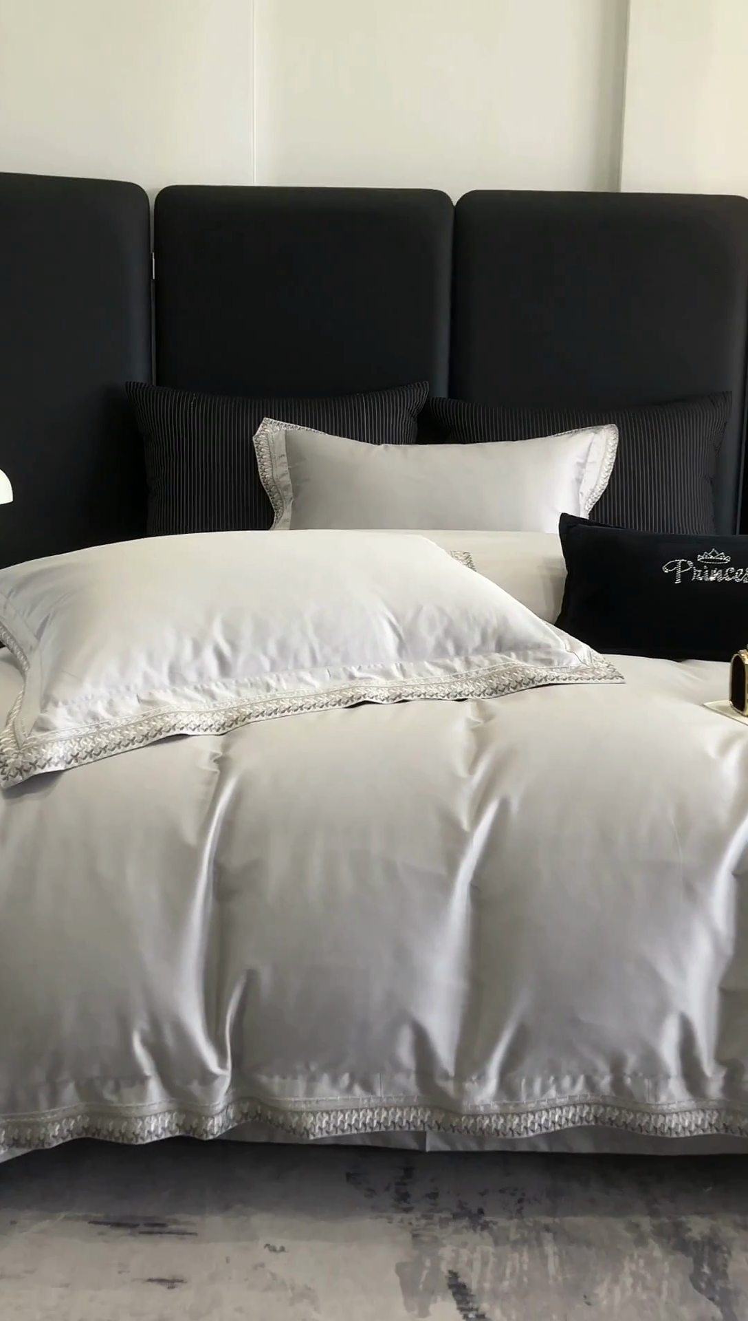 91家纺网 家纺一手货源 找家纺 保罗圣迪奥 2025新款50双股全棉长绒棉四件套-艾瑟琳系列 艾瑟琳-绅士灰