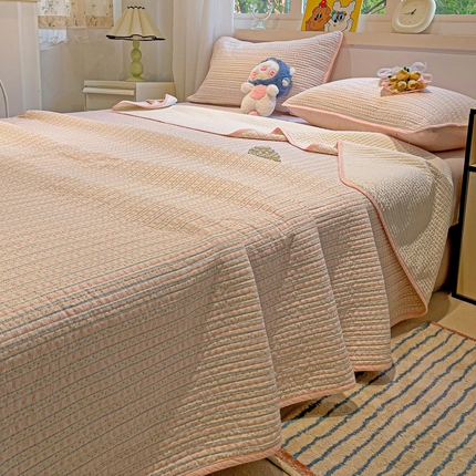 91家纺网 家纺一手货源 找家纺 漫时光 2025新款全棉纯棉新疆棉花夹层单床盖 小蝴蝶结