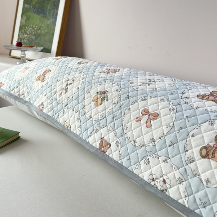 91家纺网 家纺一手货源 找家纺 爱港家纺 2025新款凉感丝双人长枕巾 夏季情侣枕头巾 绑带长枕巾 甜梦堡 150*48