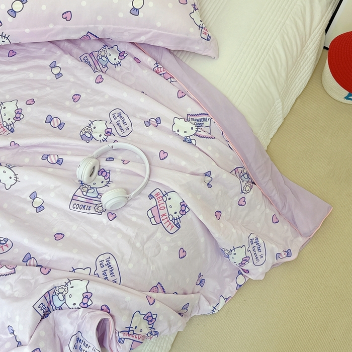 91家纺网 家纺一手货源 找家纺 兜米家居 2025夏季新品三丽鸥深睡双感针织凉感空调被夏被 糖果凯蒂猫