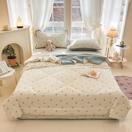 91家纺网 家纺一手货源 找家纺 贝扬思家纺 2025新款云感双层纱7A抗菌夏被四件套系列 倾结