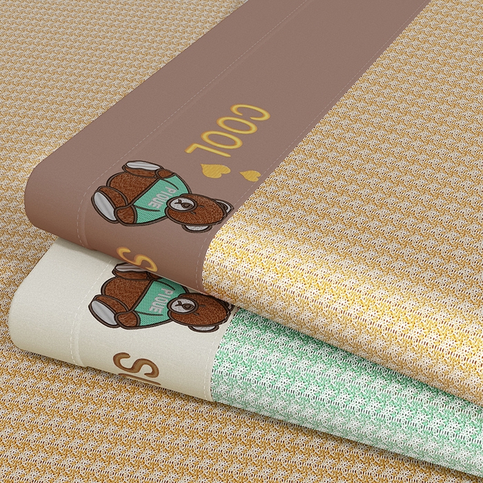 91家纺网 家纺一手货源 找家纺 绒艺席业 2025新款A类抗菌冰丝凉席系列-小冰熊款 冰熊-咖