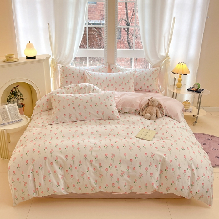 91家纺网 家纺一手货源 找家纺 仔仔熊 2025新款全棉印花系列被套 粉色花花