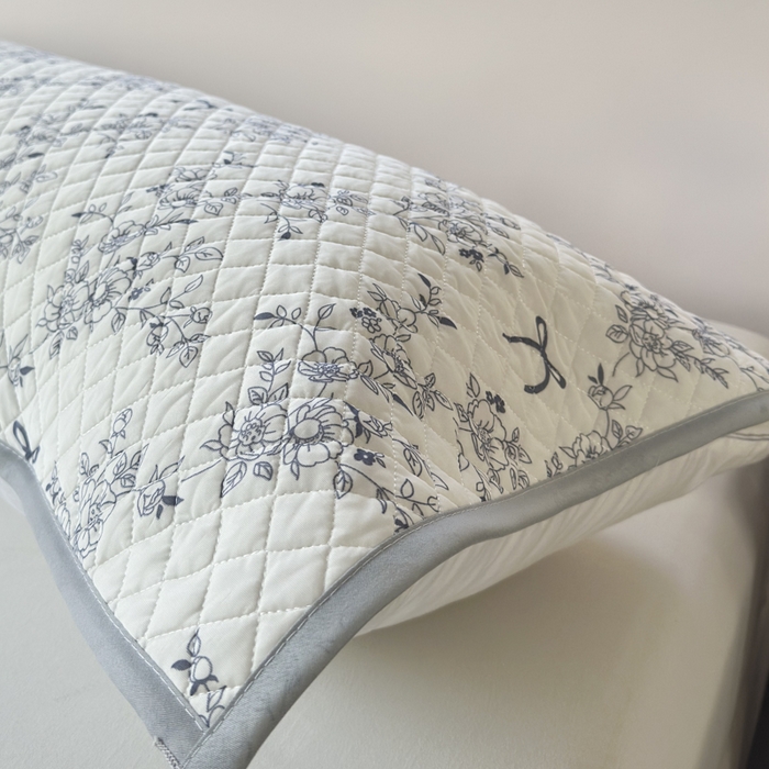 91家纺网 家纺一手货源 找家纺 爱港家纺 2025新款凉感丝双人长枕巾 夏季情侣枕头巾 绑带长枕巾 素影 120*48