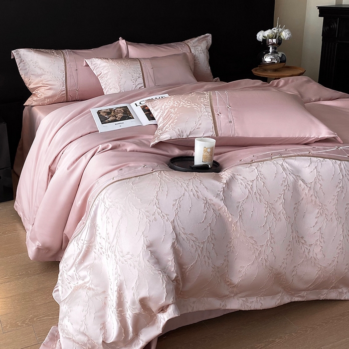 91家纺网 家纺一手货源 找家纺 优悦生活馆 2025新款冰丝浮雕绣花四件套 浪漫星河-豆沙