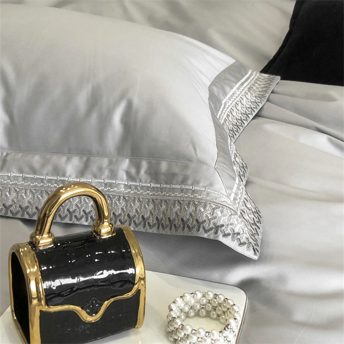 91家纺网 家纺一手货源 找家纺 保罗圣迪奥 2025新款50双股全棉长绒棉四件套-艾瑟琳系列 艾瑟琳-绅士灰