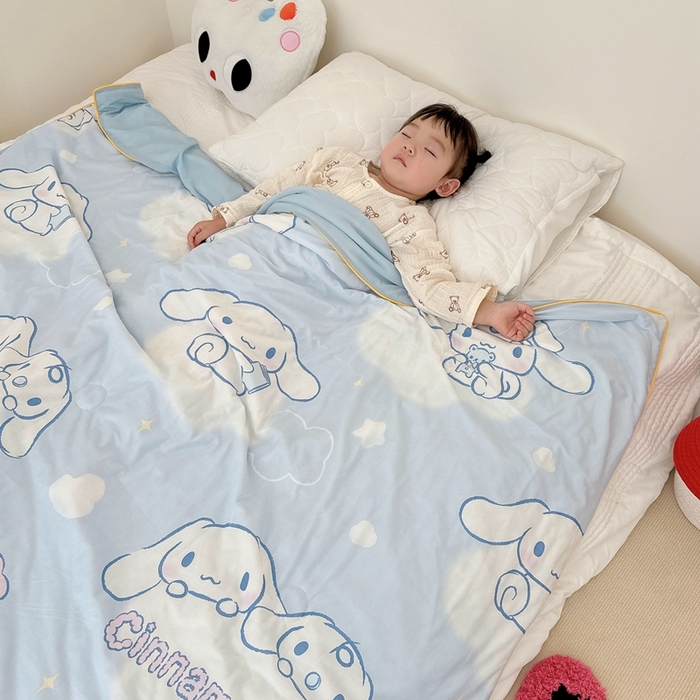 91家纺网 家纺一手货源 找家纺 兜米家居 2025夏季新品三丽鸥深睡双感针织凉感空调被夏被 云朵玉桂狗