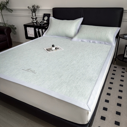 倾慕家纺 2025新款PE50凉感刺绣凉席 一叶知秋绿PE刺绣款