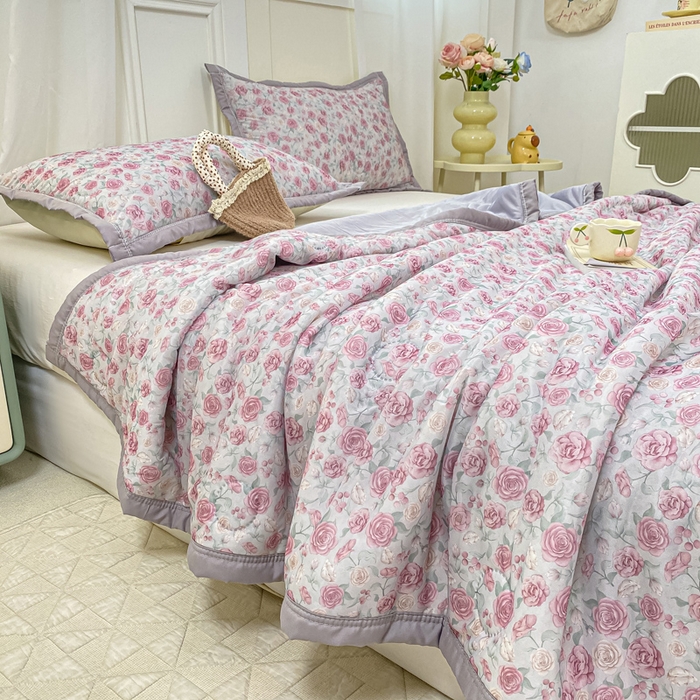 91家纺网 家纺一手货源 找家纺 顺顺家纺 2025新款凉感丝印花夏被空调被 夏夜花语