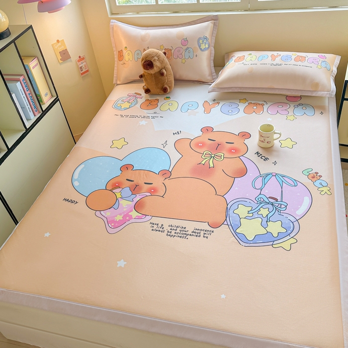 91家纺网 家纺一手货源 找家纺 博雅 2025新款独家版权A类大版数码印花1200D冰丝凉席 许愿瓶卡皮巴拉