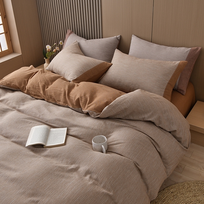 91家纺网 家纺一手货源 找家纺 金艾草2025年新款60S纯棉色织水洗大提花四件套 时光条-爱玛橙