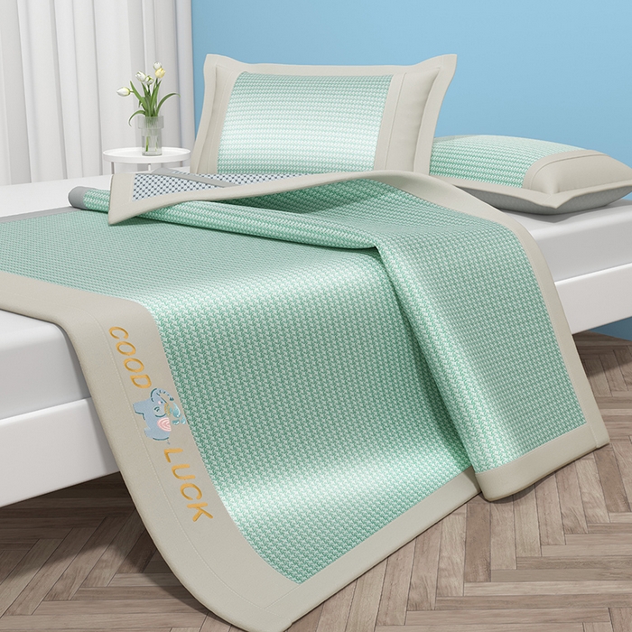 91家纺网 家纺一手货源 找家纺 绒艺席业 2025新款A类抗菌冰丝凉席系列-小象宝款 绿色