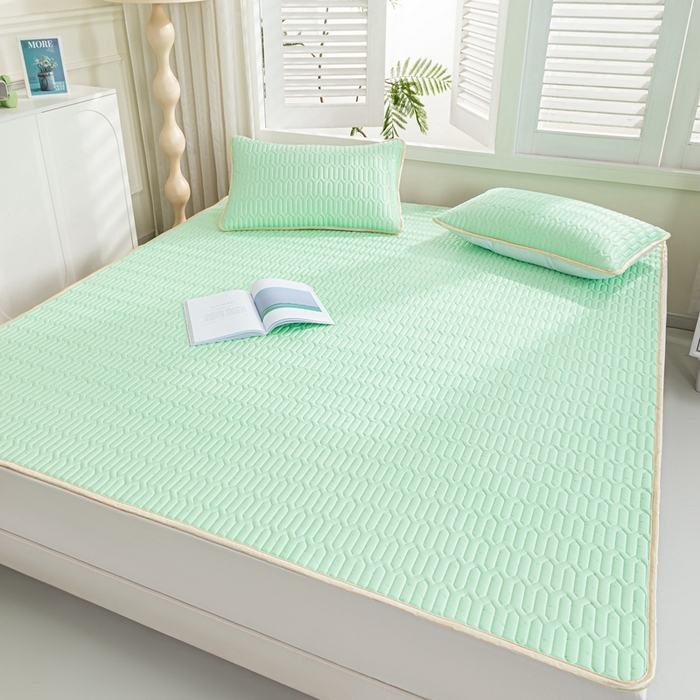 91家纺网 家纺一手货源 找家纺 美丽折2025新品6mm厚天然乳胶凉席三件套 大版印花卡通乳胶凉席平铺款 浅绿色