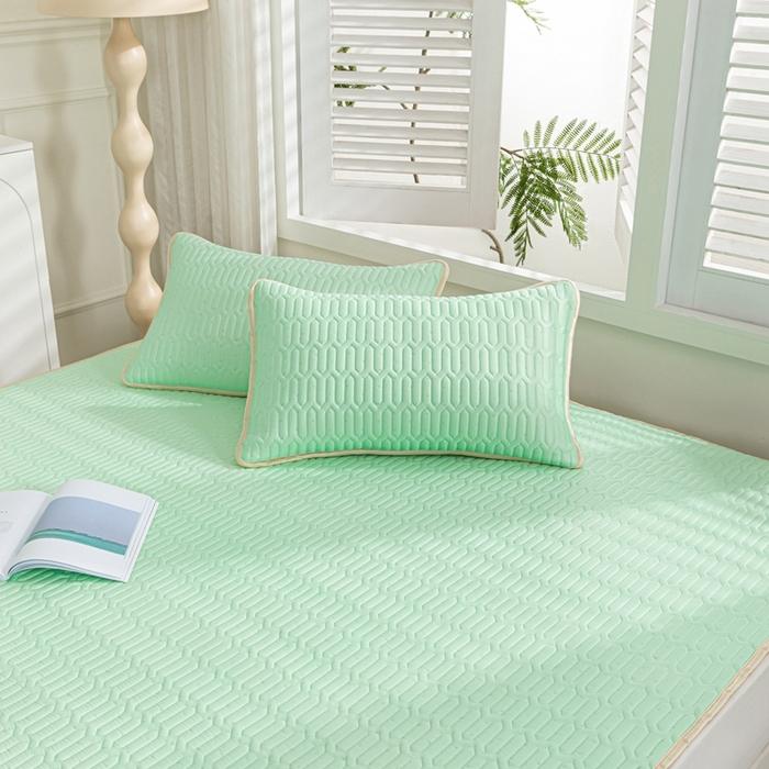 91家纺网 家纺一手货源 找家纺 美丽折2025新品6mm厚天然乳胶凉席三件套 大版印花卡通乳胶凉席平铺款 浅绿色