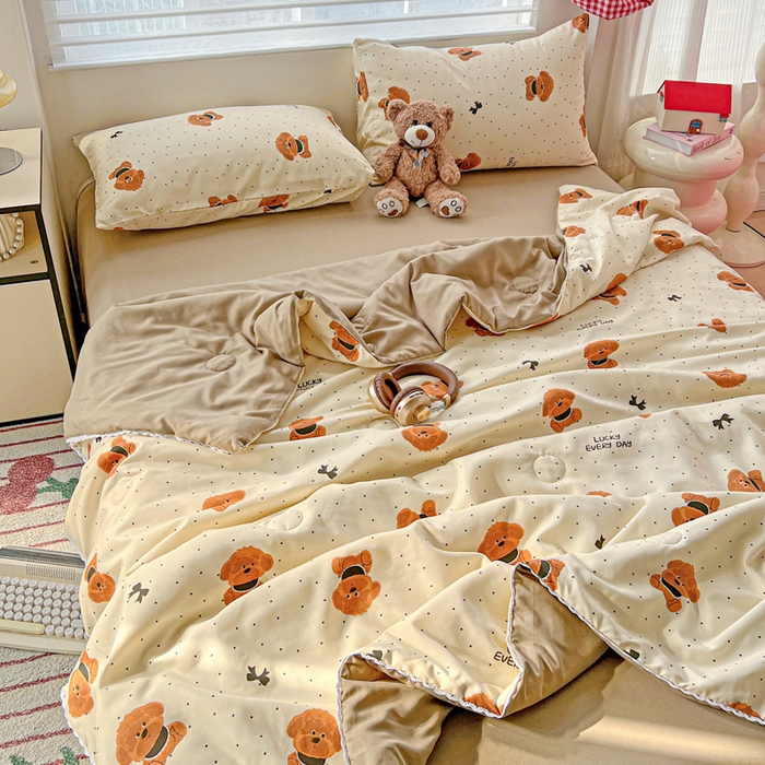 91家纺网 家纺一手货源 找家纺 妖妖家纺 2025新款超柔双层纱糯糯针织棉夏凉被四件套 呆萌泰迪