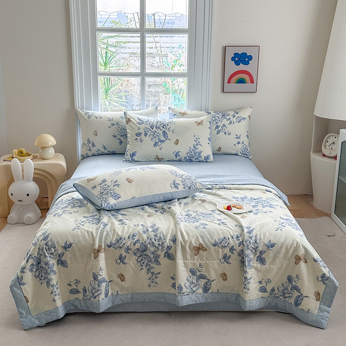 91家纺网 家纺一手货源 找家纺 瑜珠家纺 2025新款里外全棉棉花夏被 青花舞梦