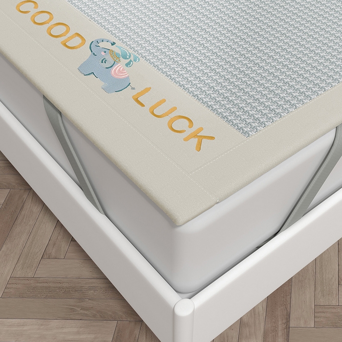 91家纺网 家纺一手货源 找家纺 绒艺席业 2025新款A类抗菌冰丝凉席系列-小象宝款 灰色