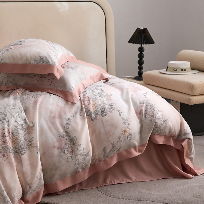 91家纺网 家纺一手货源 找家纺 薏思家纺 2025新款50支莱赛尔天丝数码印花夏被+四件套（礼盒包装） 淡雅年华