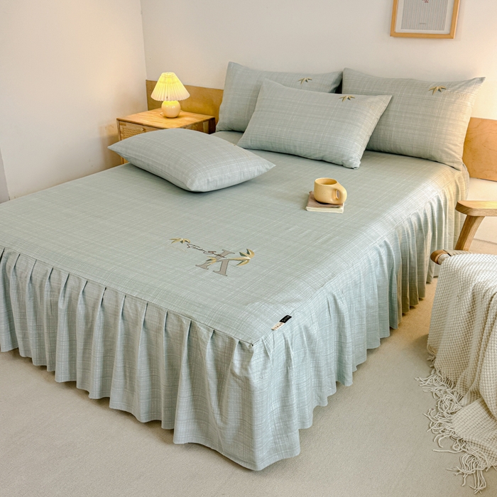 91家纺网 家纺一手货源 找家纺 布柔 2025新款100%全棉纯棉老粗布绣花印花凉席单品床裙 米多绿