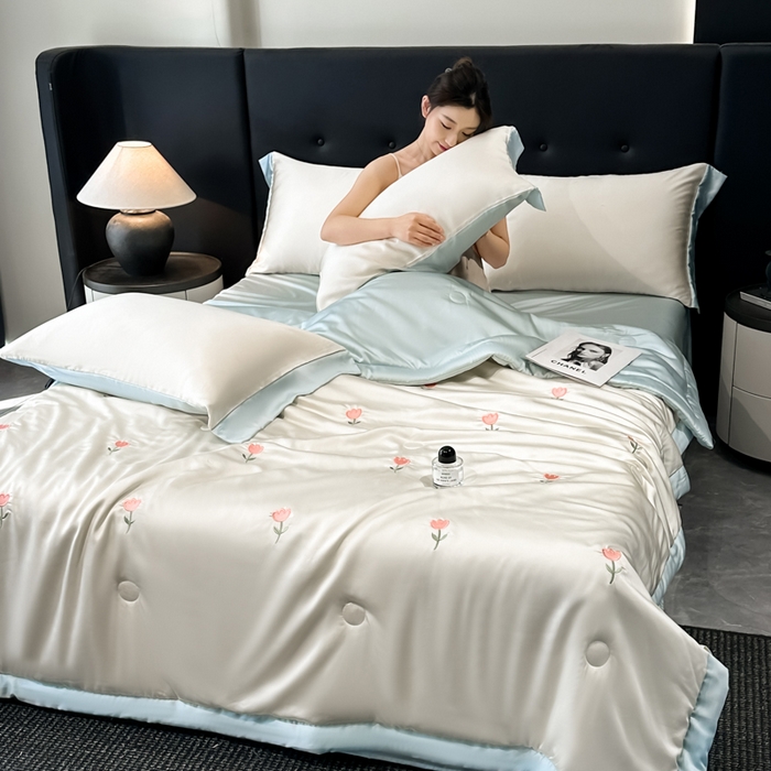 91家纺网 家纺一手货源 找家纺 满羽家纺 2025新款冰丝夏被四件套-满绣系列 郁金香-奶白兰