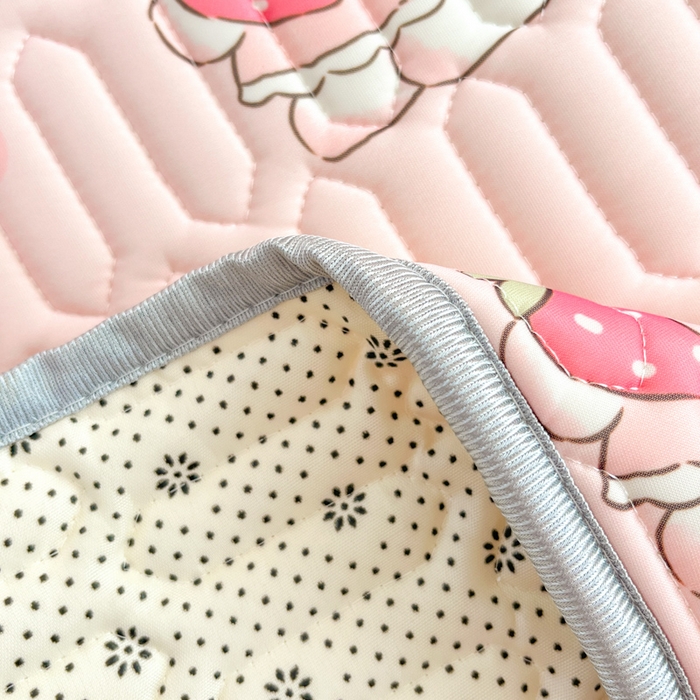 91家纺网 家纺一手货源 找家纺 柒月家居 2025新款小清新乳胶凉席 粉色猫咪