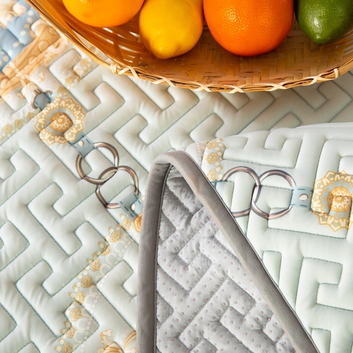 91家纺网 家纺一手货源 找家纺 美丽折2025夏季新品高端加厚全冰丝生物基乳胶凉席三件套 水洗天然乳胶凉席 富贵华庭绿